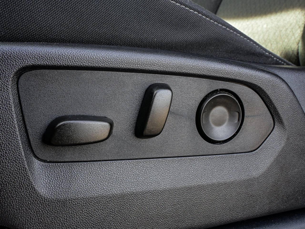 2024 GMC Sierra 1500 4WD Crew Cab 147 Elevation Black Sherwood Park - photo #16
