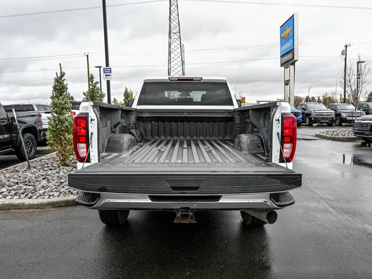 2024 GMC Sierra 3500HD 4WD Crew Cab 159 SLE White Sherwood Park - photo #13