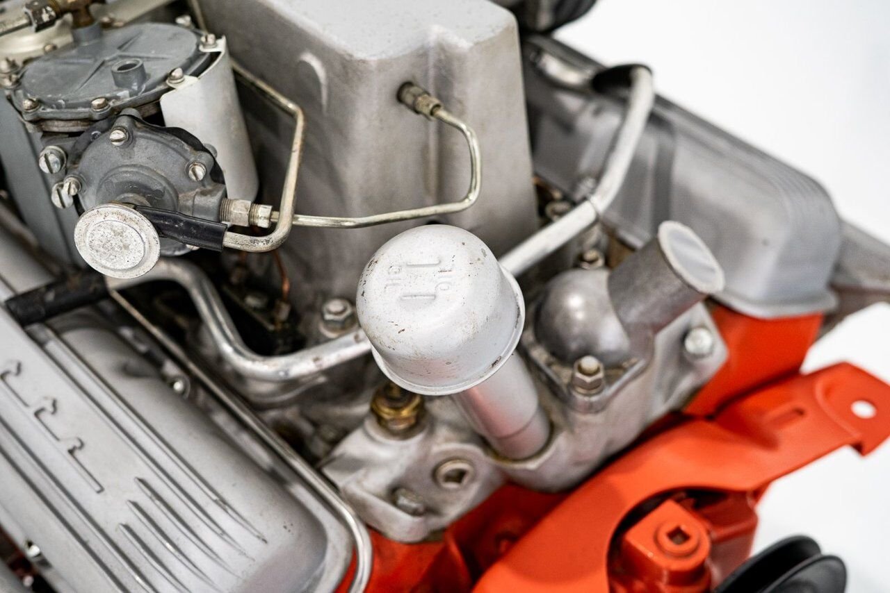 1962 Chevrolet 327/360HP PRIX EN USD | Fuelie Original Factory Motor never installed or stamped Montreal - photo #19