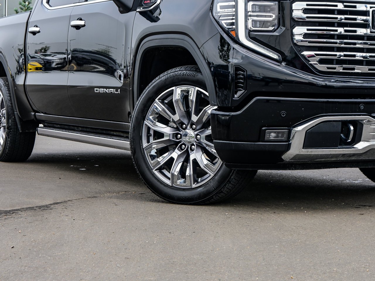 2025 GMC Sierra 1500 4WD Crew Cab 147 Denali Black Sherwood Park - photo #5