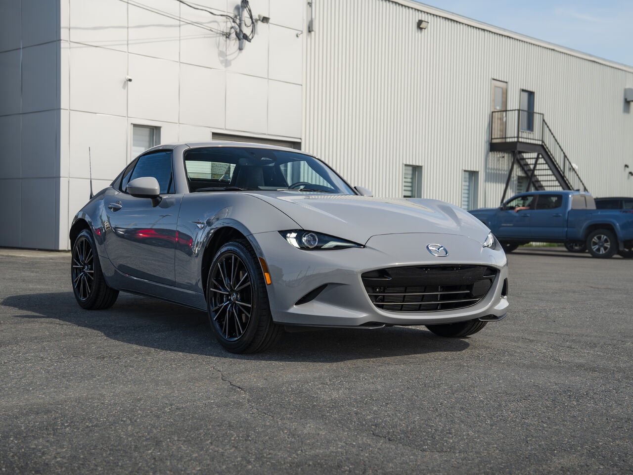 MAZDA MX-5 RF 2688 | GT BA 2026 Gris aéro métallisé Val-d'Or - photo #2