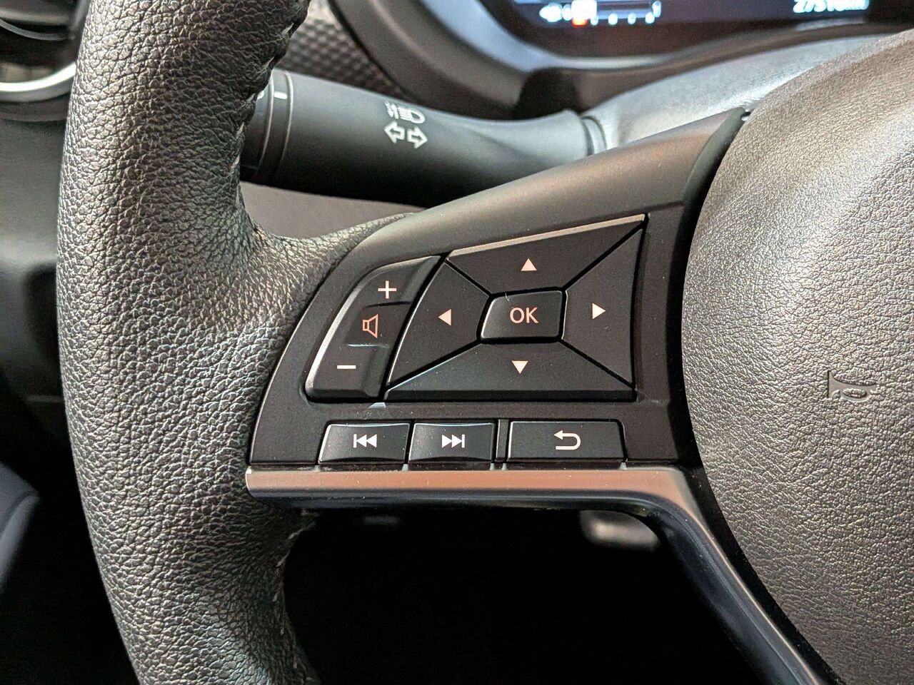 2024 Nissan Kicks SV FWD Blue Val-David - photo #13