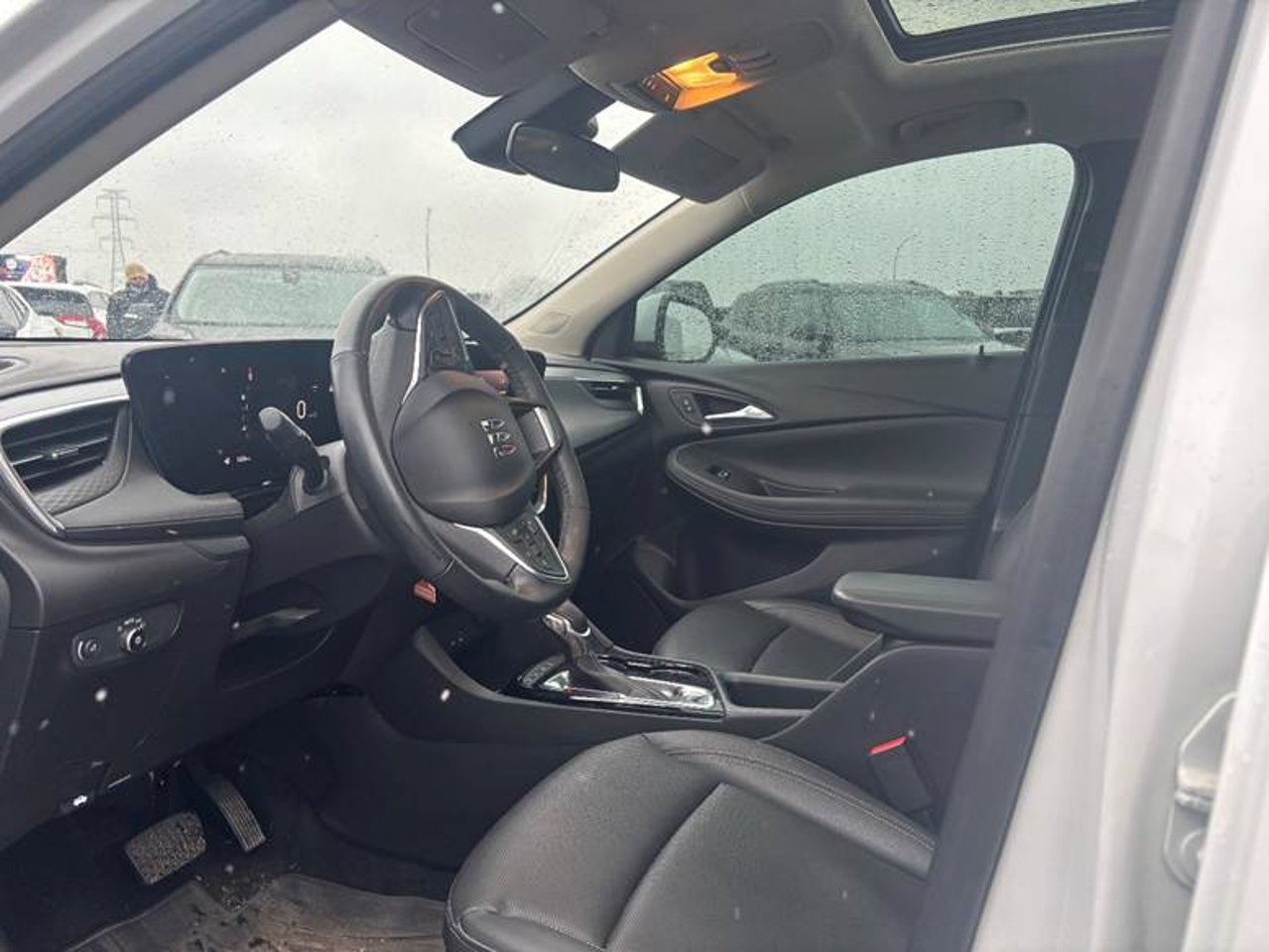 2024 Buick Encore GX AWD 4dr Sport Touring White Sherwood Park - photo #5