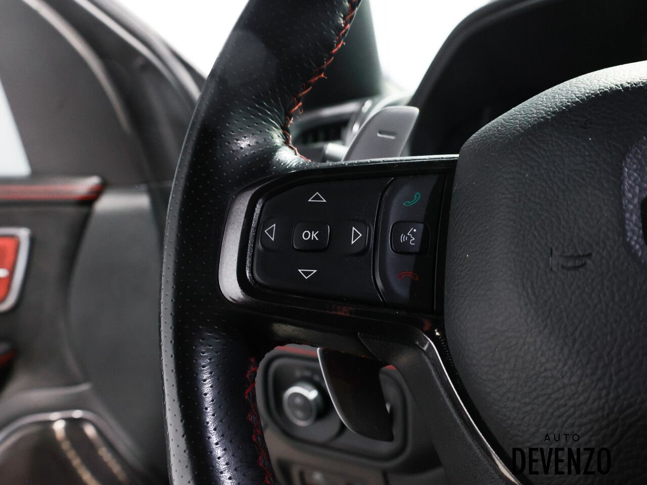 2021 Ram 1500 Black Saint-Eustache - photo #14