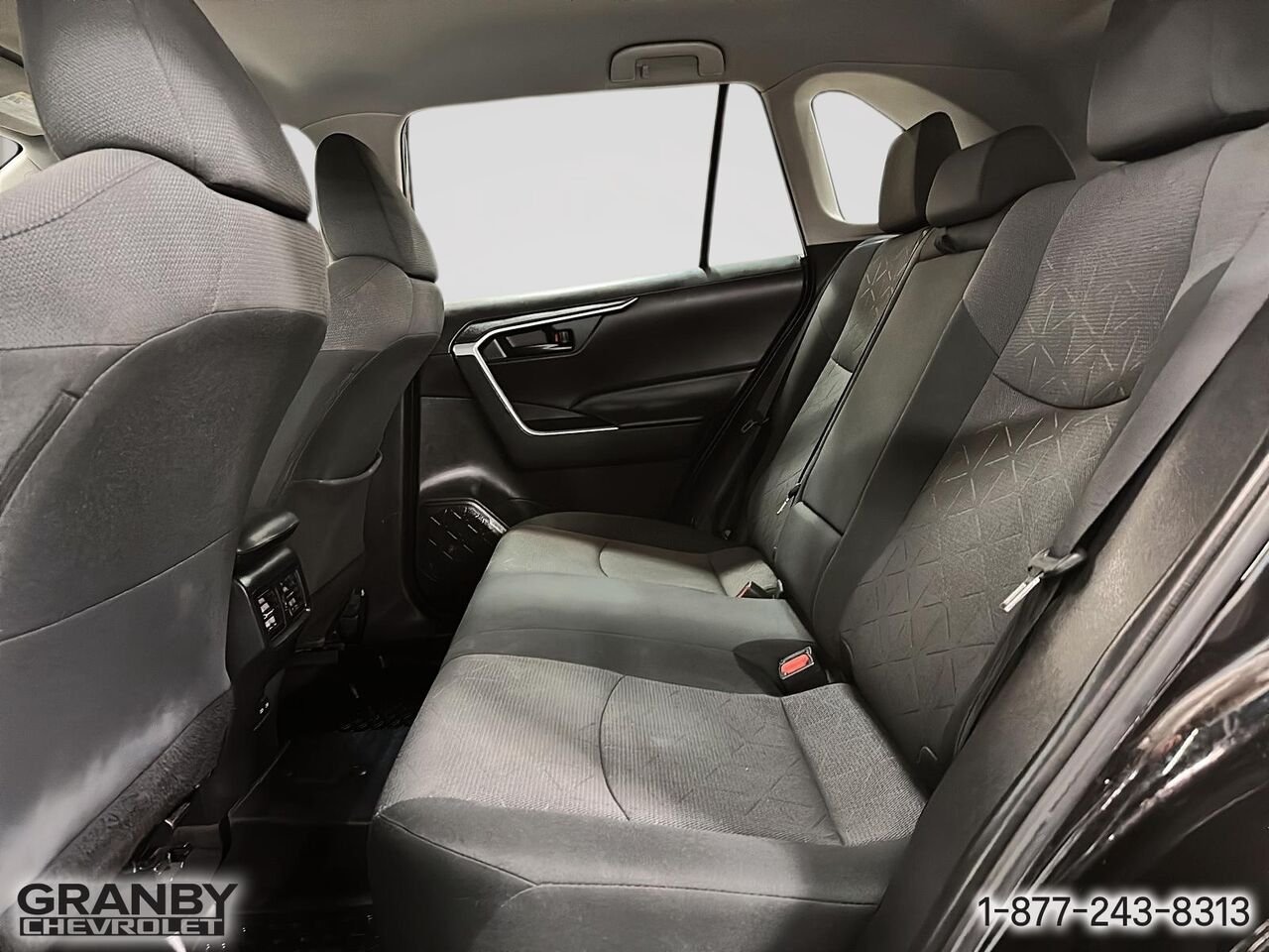Toyota RAV4 LE TI | 25-0252A 2022 Beige Granby - photo #11