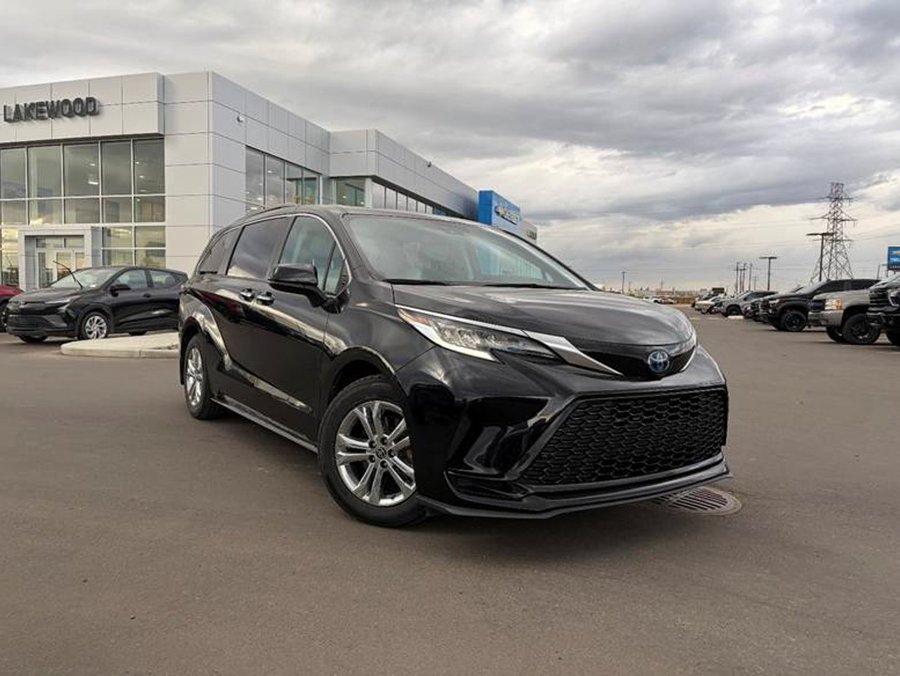 2022 Toyota Sienna XSE AWD Hybrid 2.5L 7 Passenger | Power Sunroof Black