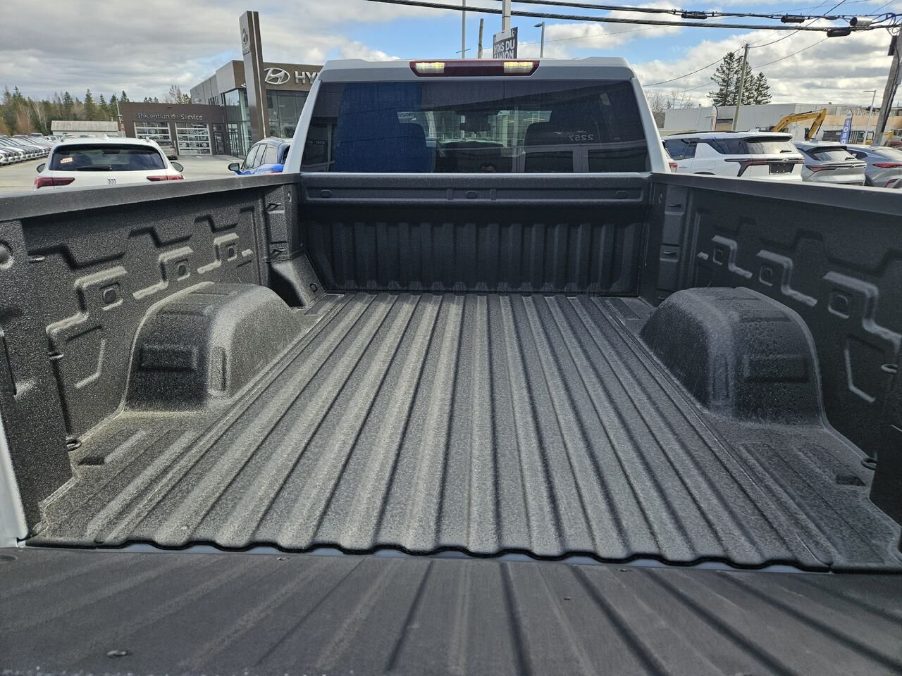 GMC Sierra 1500 Pro cabine multiplace 4RM 157 po 2026 Blanc sommet Thetford Mines - photo #12