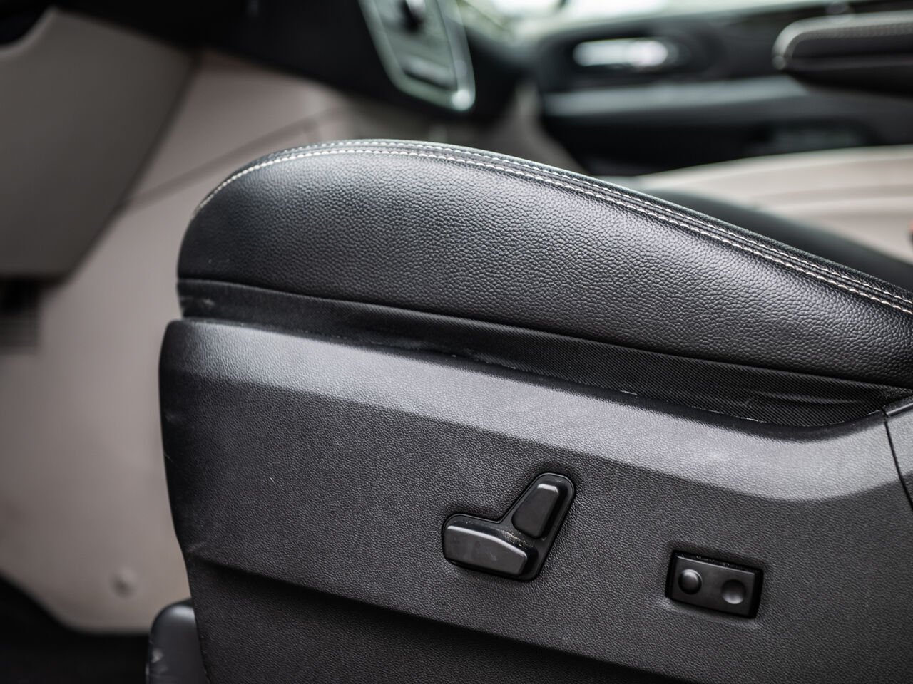 2016 Dodge Grand Caravan Black Sainte-Julienne - photo #14