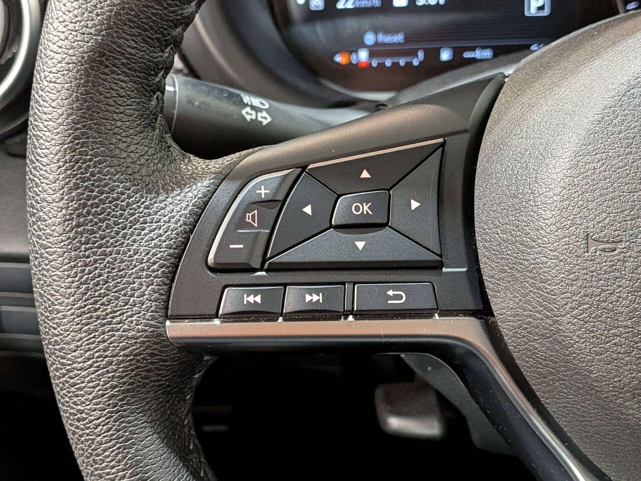2024 Nissan Kicks SV FWD Grey Val-David - photo #13