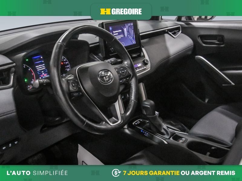 Toyota Corolla 2023 Blanc Saint-Eustache - photo #11