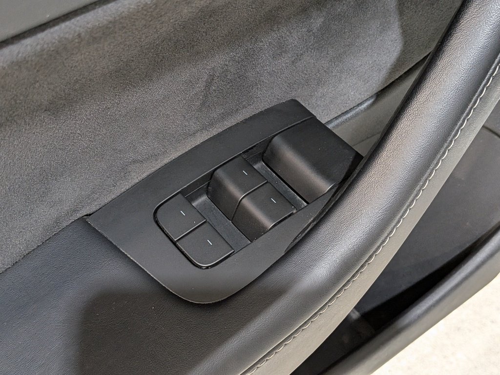 2021 Tesla Model 3 Standard Range RWD *Ltd Avail* Red Val-David - photo #29