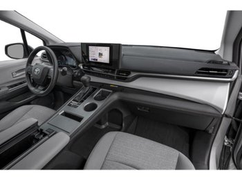 Toyota Sienna LE