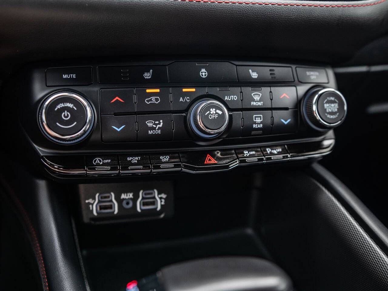2025 Dodge Durango Black Sainte-Julienne - photo #23