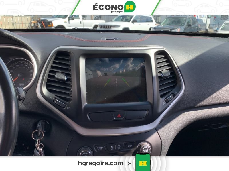 2015 Jeep Cherokee Grey Blainville - photo #13