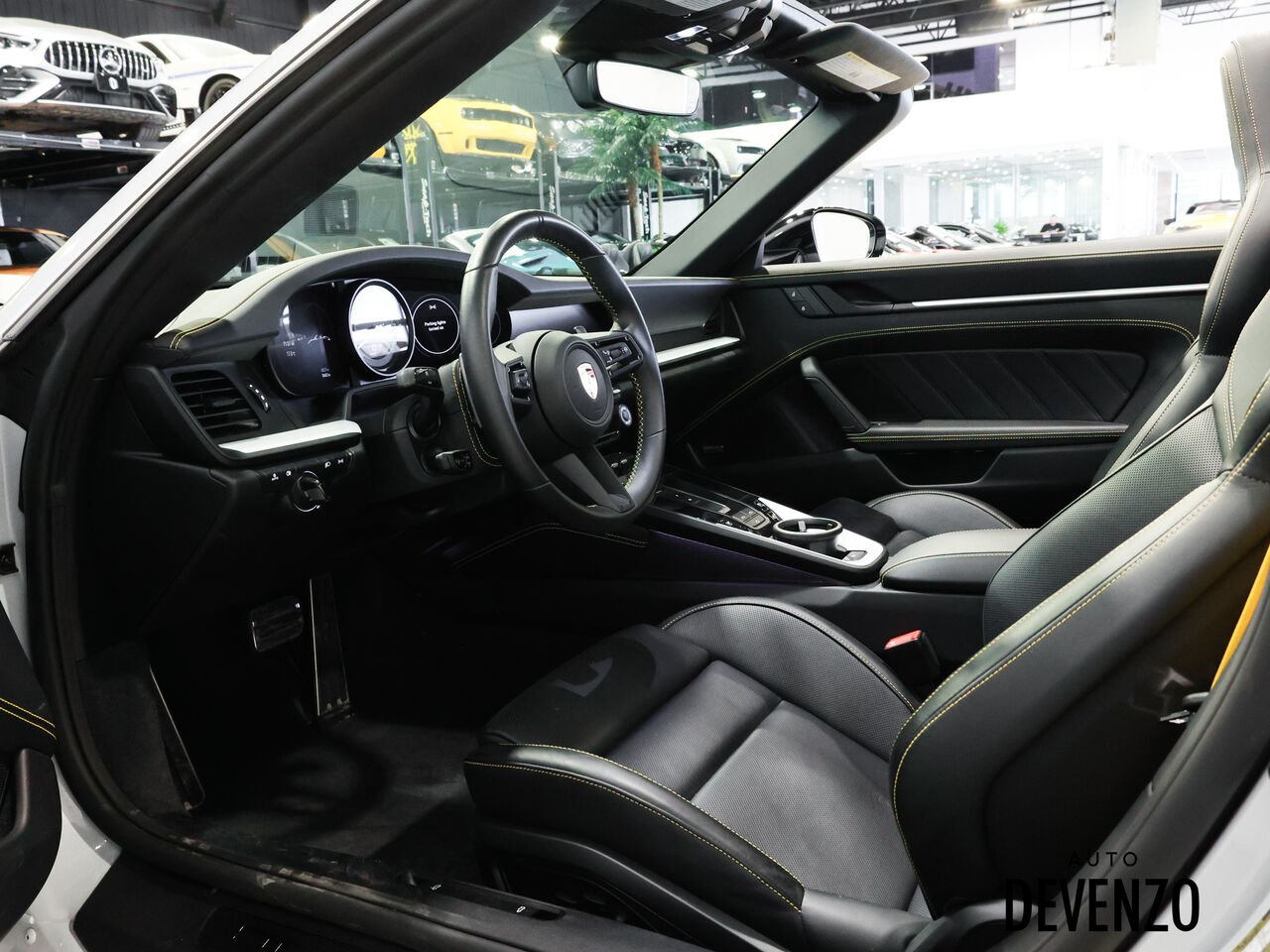 2023 Porsche 911 Grey Saint-Eustache - photo #14
