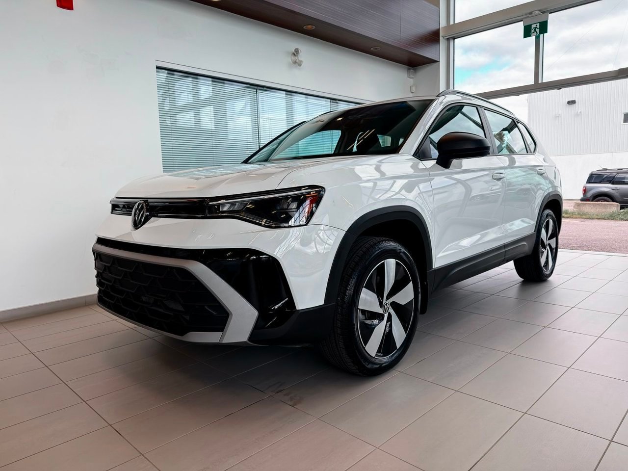 2026 Volkswagen Taos Notre-Dame-des-Prairies - photo #3