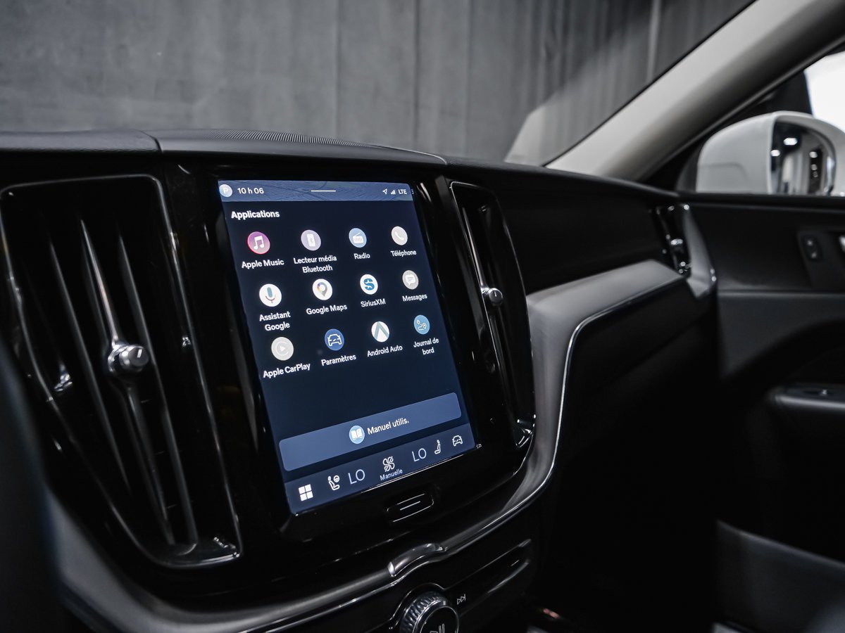 2022 Volvo XC60 B6 MOMENTUM CLIMATE White Montreal - photo #13