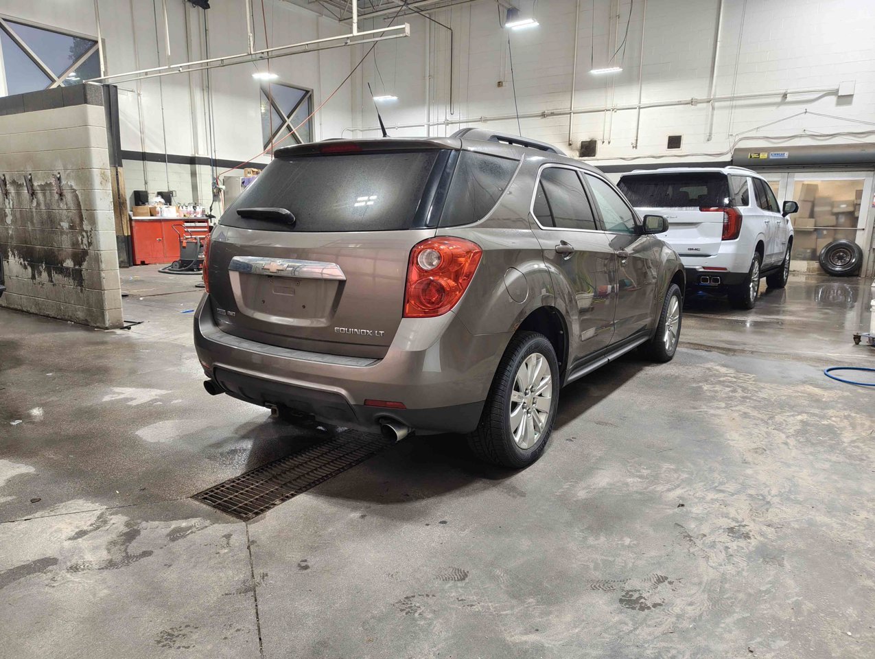 2011 Chevrolet Equinox AWD 4dr 1LT Brown Sherwood Park - photo #5