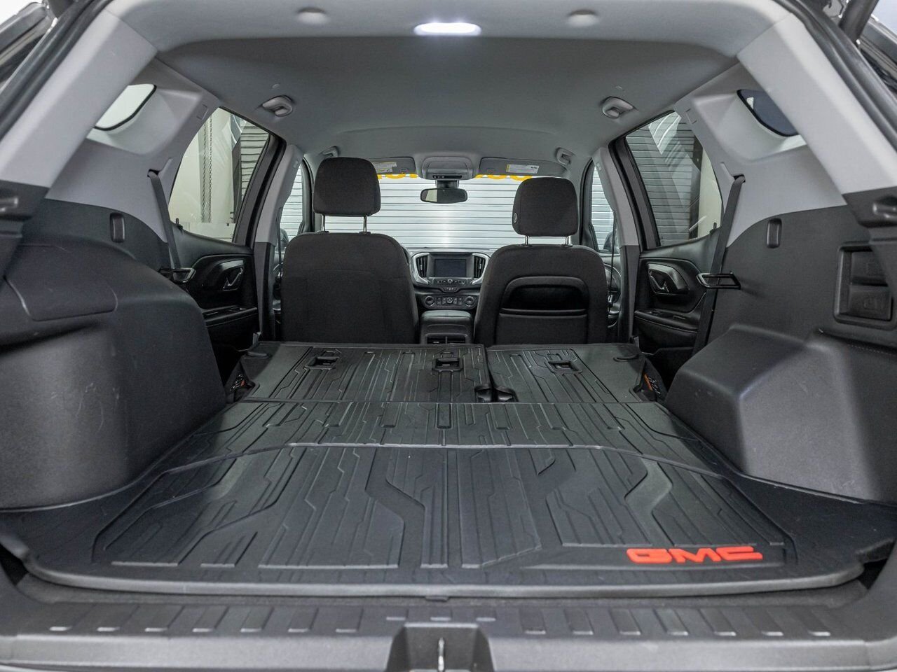 GMC Terrain SLE AWD *SIÈGES CHAUF* HAYON ELEC CARPLAY REG ADAP 2024 Noir Saint-Jérôme - photo #29