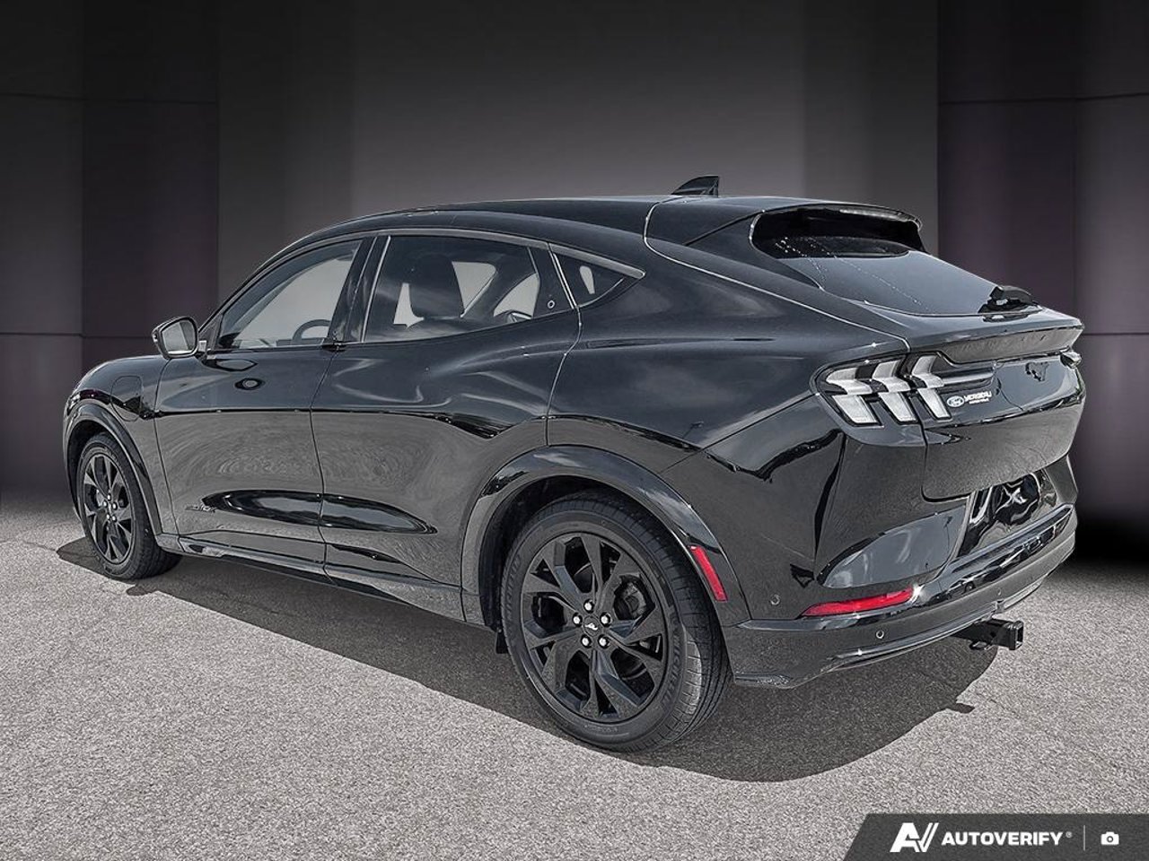 Ford Mustang Mach-E 3FMTK3SU9PMB10332 2023 Noir Mirabel - photo #2