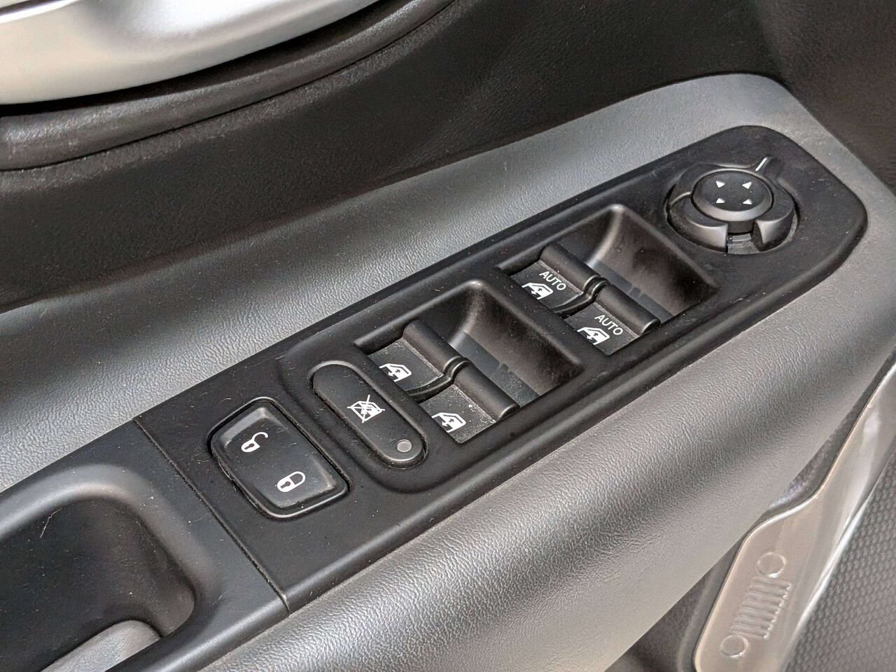 2019 Jeep Renegade Limited 4x4 Silver Val-David - photo #33