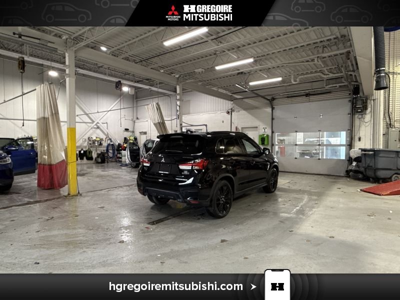 2020 Mitsubishi RVR Black Saint-Eustache - photo #8