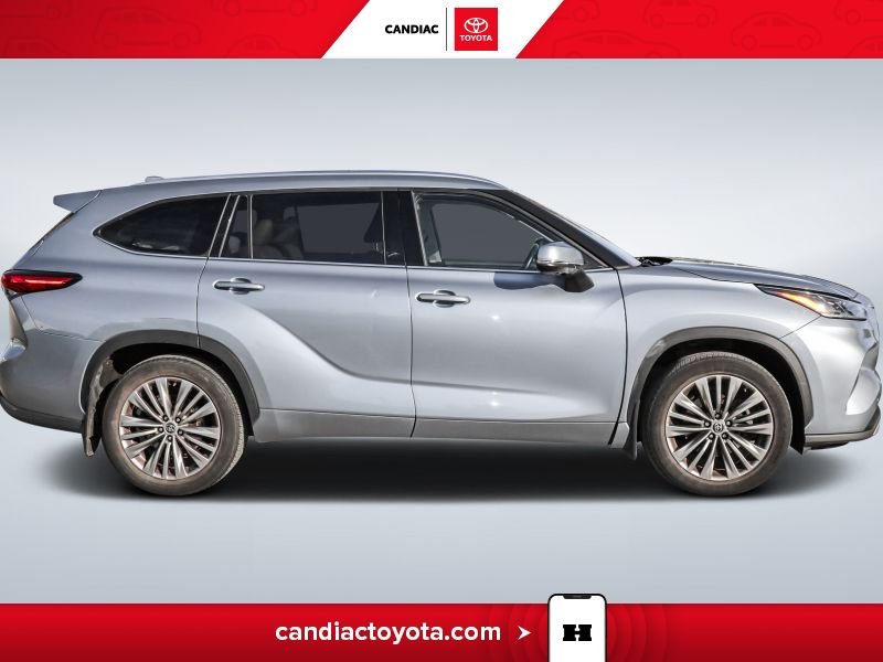 2021 Toyota Highlander Blue Laval - photo #10
