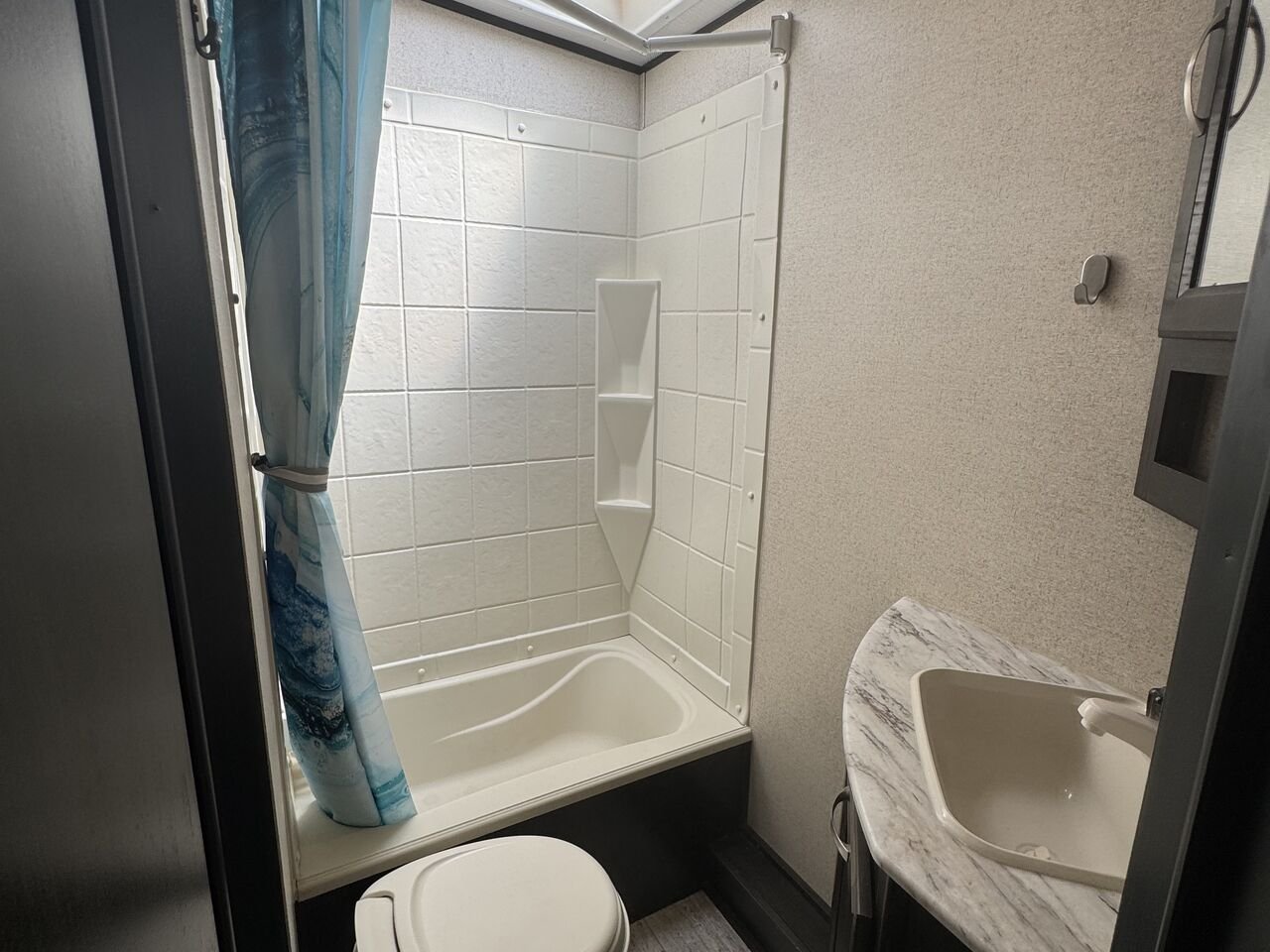 COACHMEN NORTHERN SPIRIT 2342B 2019 Blanc Granby - photo #32