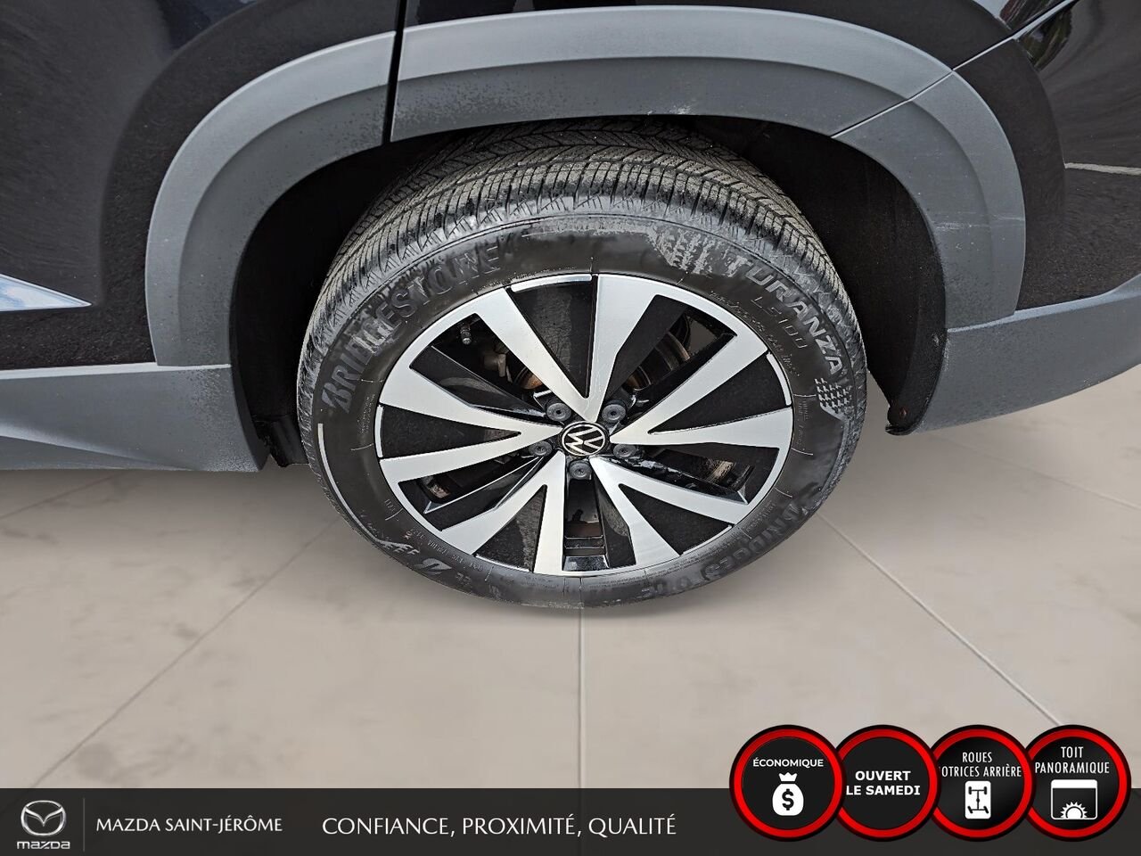 Volkswagen Taos Comfortline 4MOTION | TOIT PANORAMIQUE | MAGS | CUIR | 2023 Noir Saint-Jérôme - photo #10