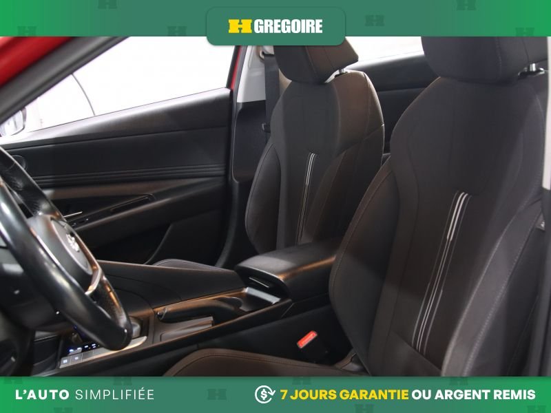 2021 Hyundai Elantra Red Blainville - photo #19