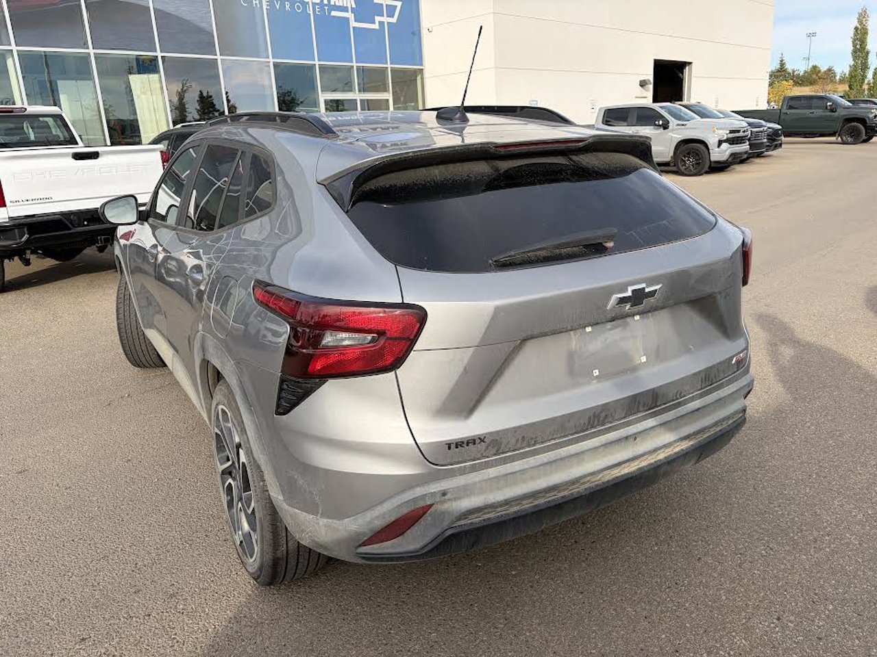 2025 Chevrolet Trax FWD 4dr 2RS Grey Sherwood Park - photo #3