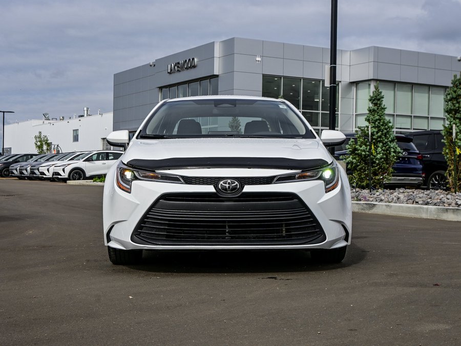 2023 Toyota Corolla LE 2.0L | Front Bucket Seats White