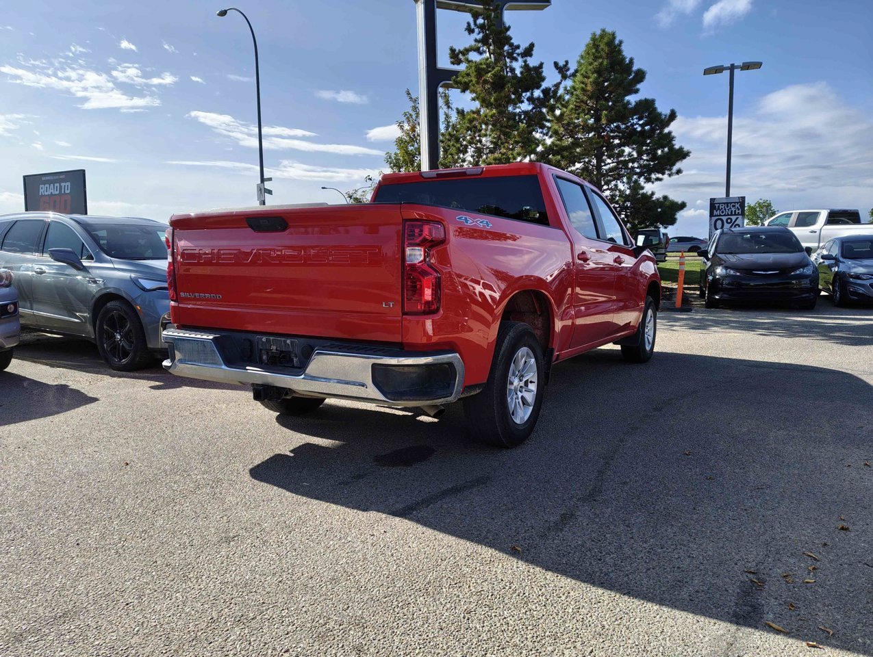 2026 Chevrolet Silverado 1500 4WD Crew Cab 147 LT Red Sherwood Park - photo #5