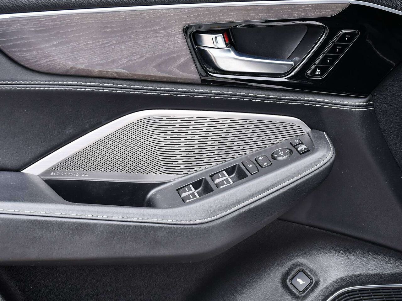 2023 Acura MDX Platinum Elite - Acura Certified White Etobicoke - photo #13