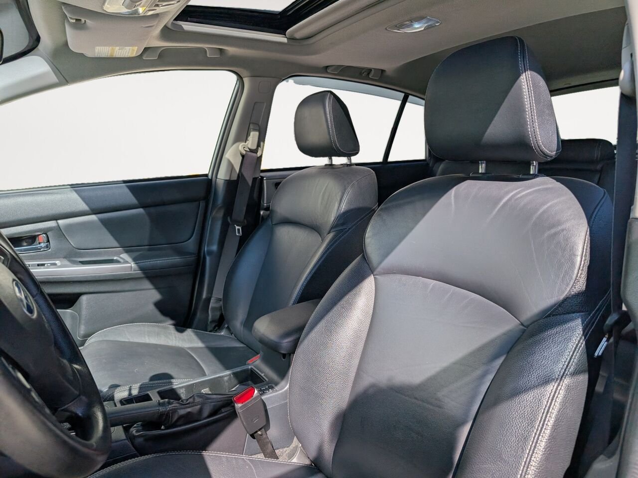 Subaru XV Crosstrek LIMITED/AWD/TOIT OUVRANT/SIÈGES CHAUFFANTS/AC/CAMÉRA DE RECUL 2015 Argent Sherbrooke - photo #6