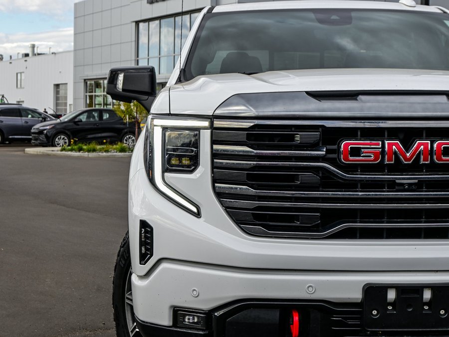 2024 GMC Sierra 1500 AT4 6.2L | Power Sunroof White