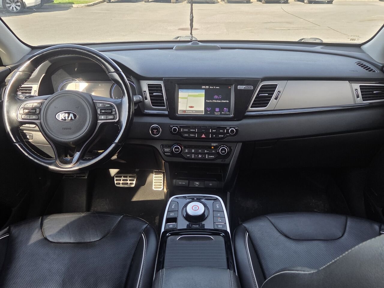2019 Kia Niro SX Touring Black Granby - photo #13