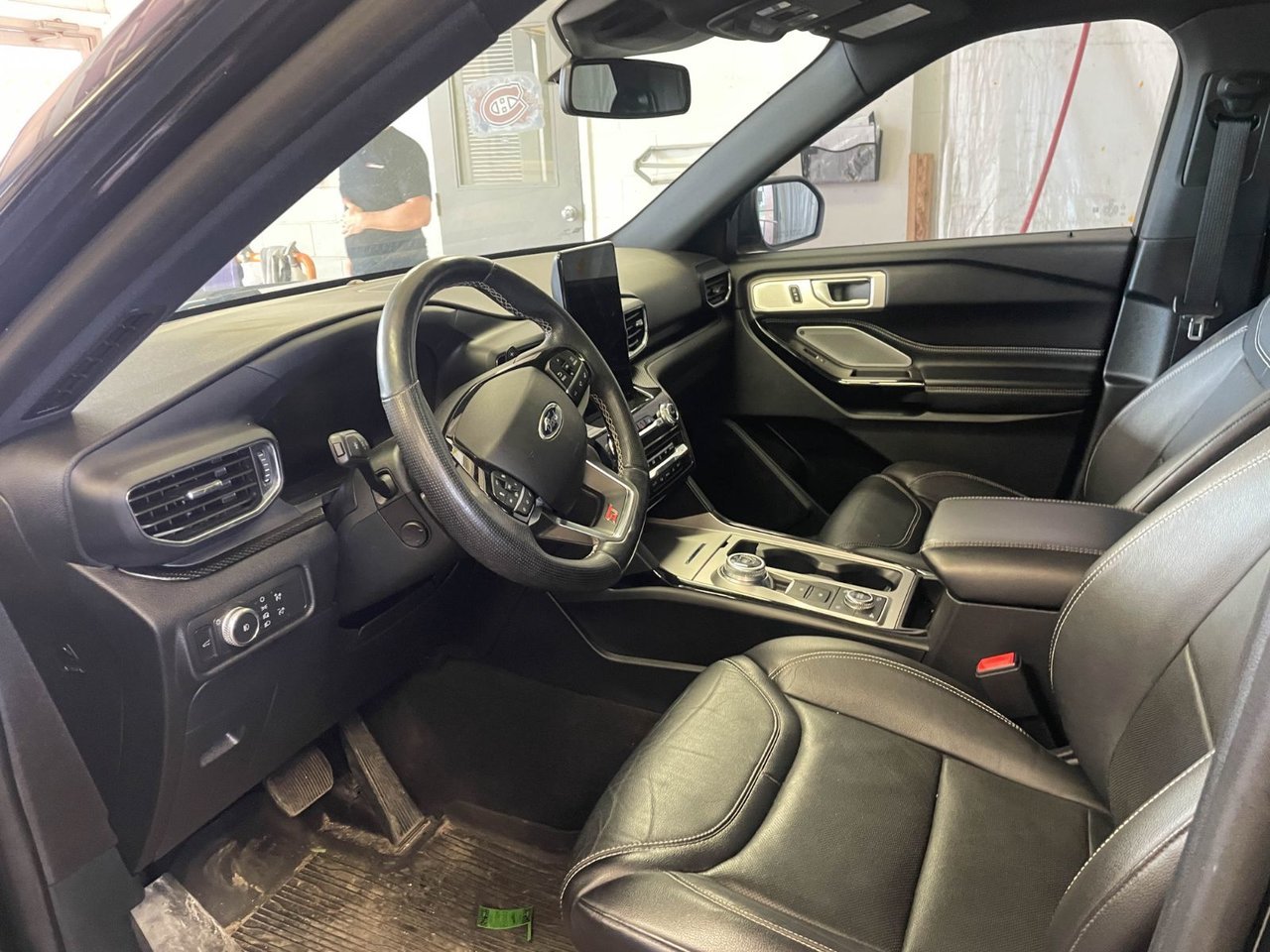 Ford Explorer ST STREET PKG AWD *TOIT* NAV CUIR SIÈGES VENT B&O 2021 Noir Saint-Jérôme - photo #4