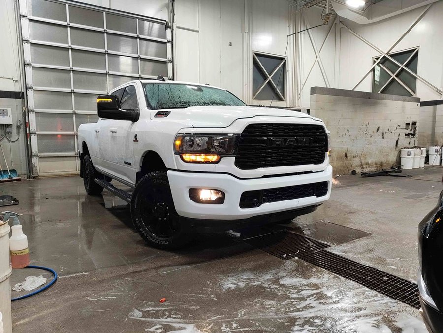 2024 Ram 2500 Big Horn Level 1 Night Edition 6.7L | Navigation | Heated Seats White