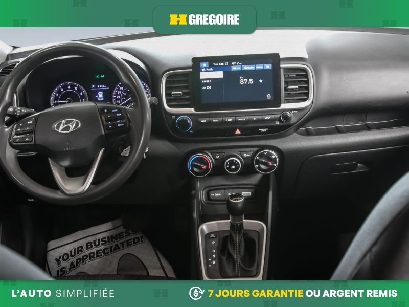 2022 Hyundai Venue White Blainville - photo #23