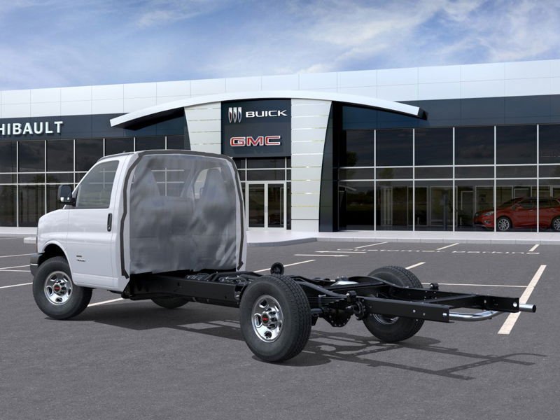 2026 GMC FOURGONNETTE COMMERCIALE TRONQUÉE SAVANA 3500 fourgonnette 159 po White Sherbrooke - photo #2
