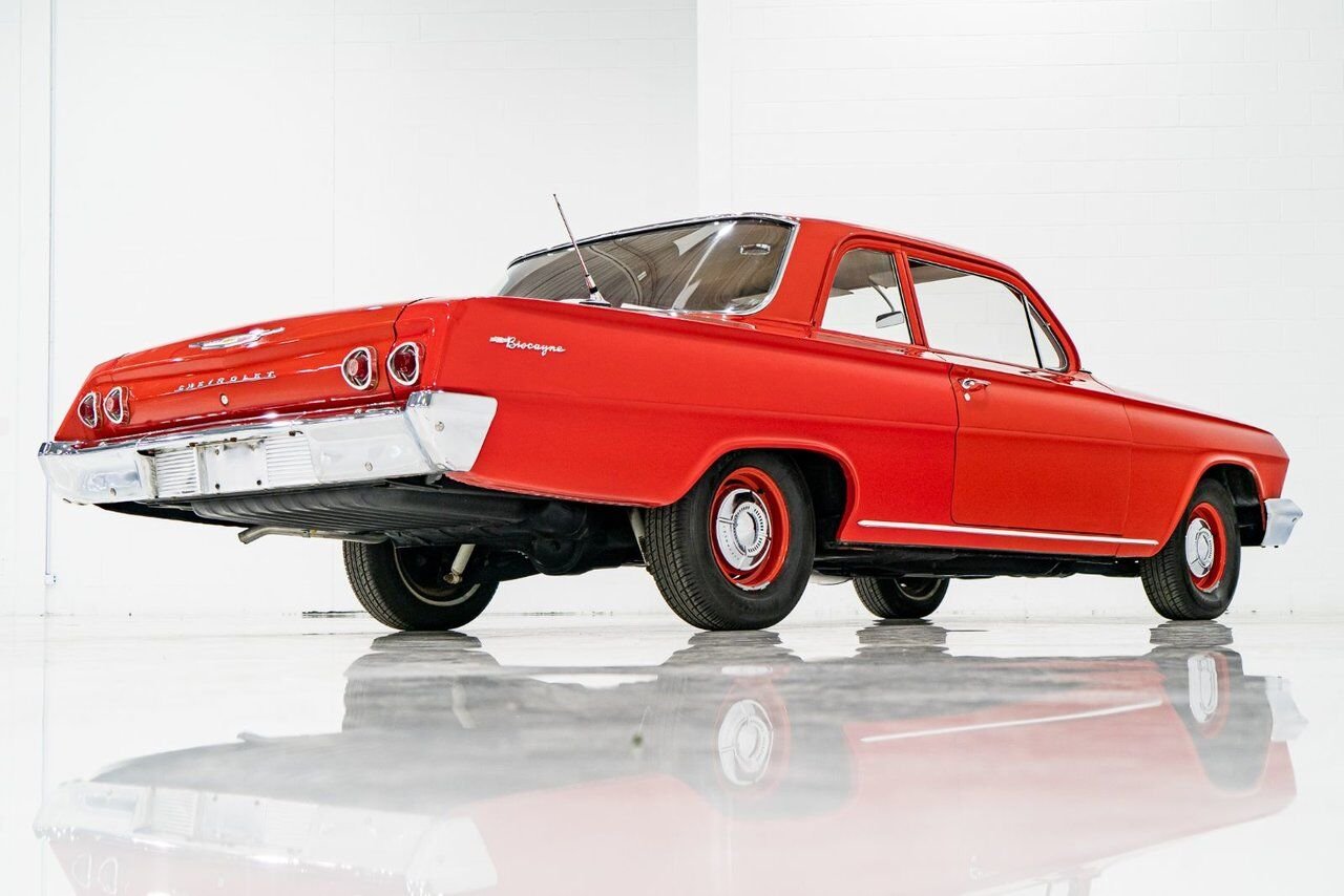 Chevrolet Biscayne Unrestored nearly all original parts 1962 Rouge Montréal - photo #49