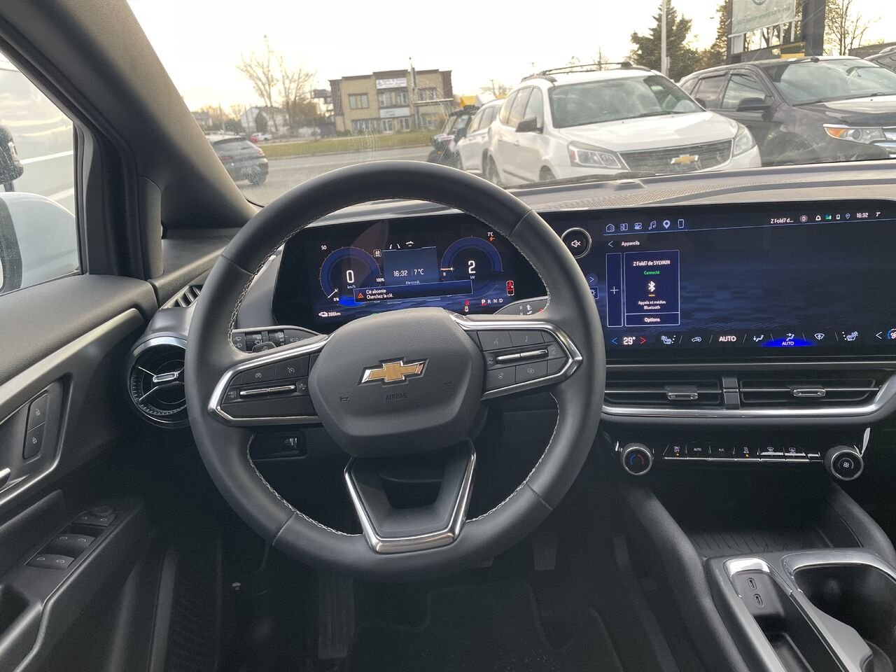 Chevrolet Equinox EV 2026 Blanc Longueuil, - photo #16