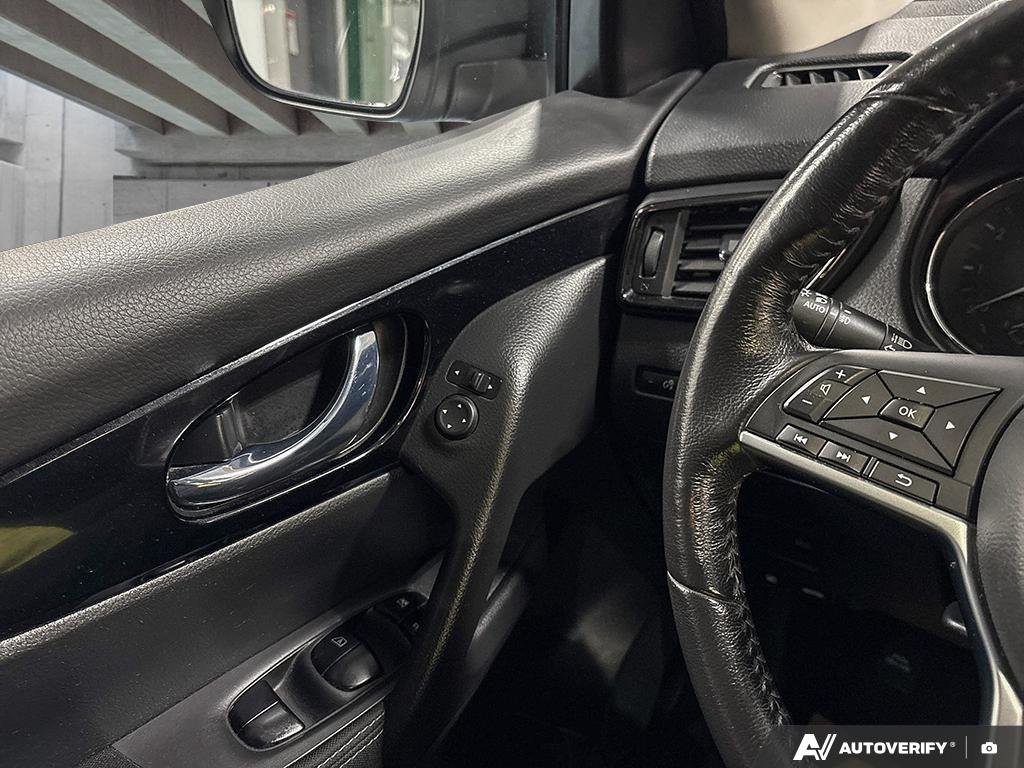 2018 Nissan Qashqai 2602152B | AWD SV CVT, new brakes, new tires and new shield. Grey Edmonton - photo #16