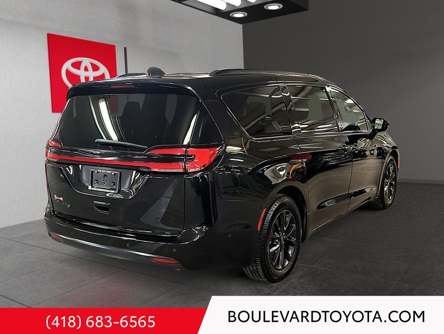 2022 Chrysler Pacifica 2022 Black