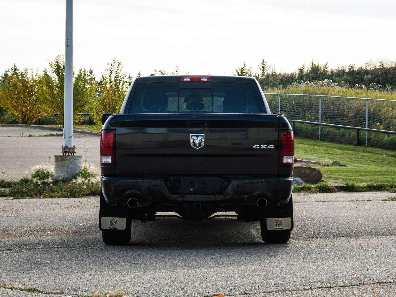 2017 Ram 1500 4WD Crew Cab 140.5 Sport Black Sherwood Park - photo #12