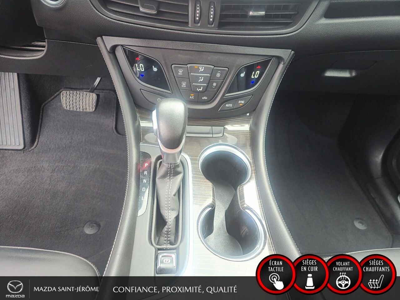 Buick Envision Essence | CUIR | AWD | 2019 Noir Saint-Jérôme - photo #18