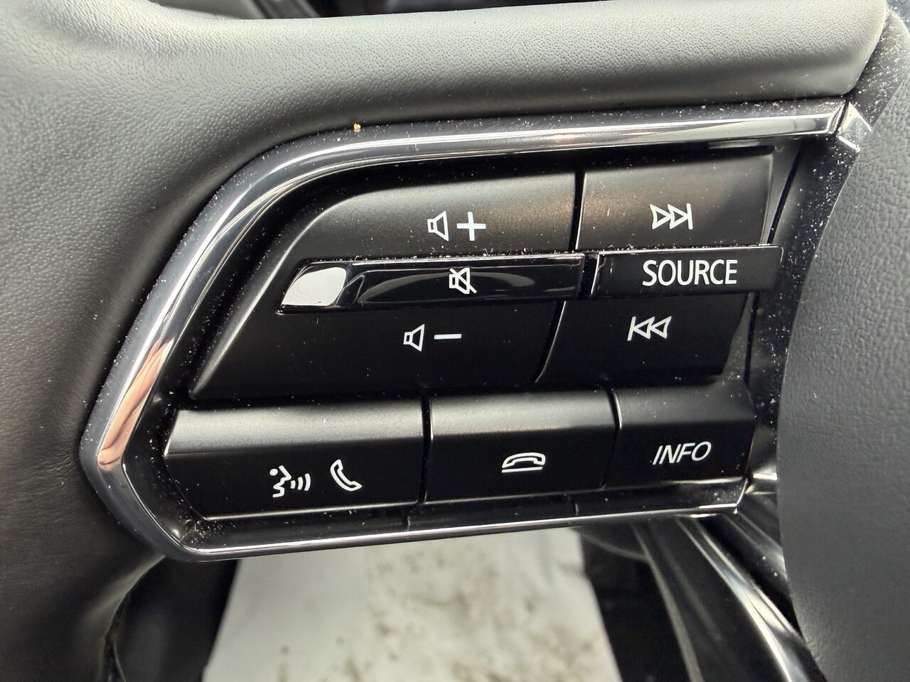 Photo 17 — Mazda CX-90 PHEV GT 2025
