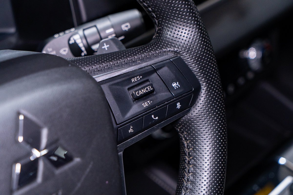 Mitsubishi Outlander PHEV ES PHEV S-AWC 7 PLACES CARPLAY 2023 Gris Montréal - photo #9