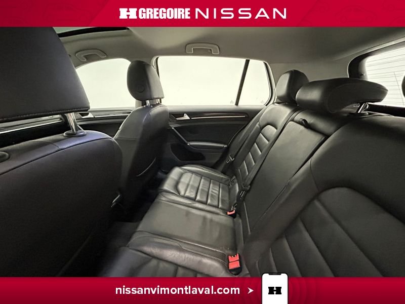 2015 Volkswagen Golf White Saint-Eustache - photo #14